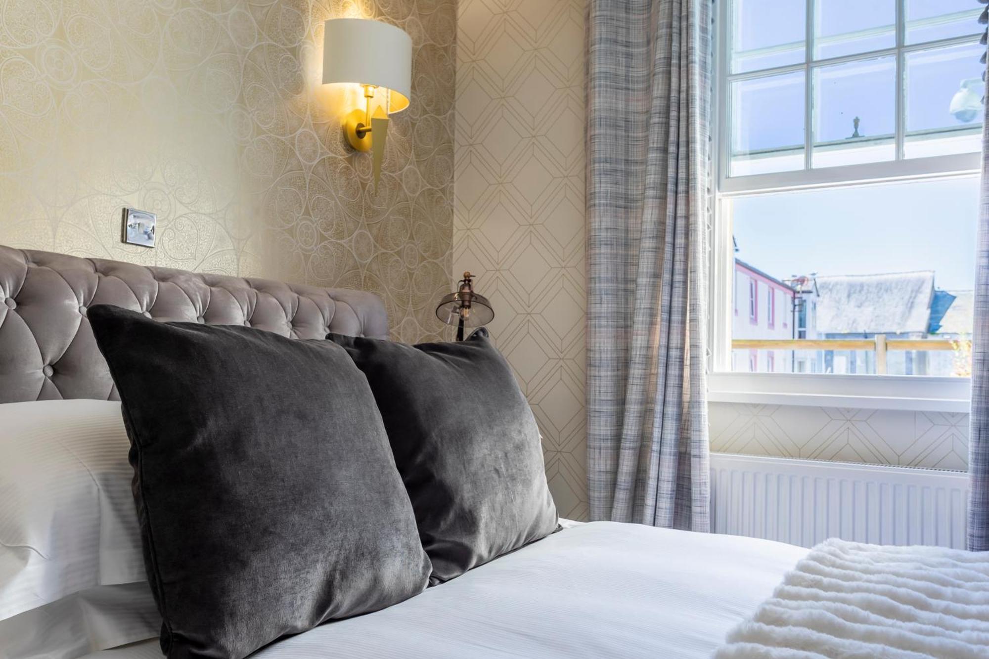 Georgian House 4*