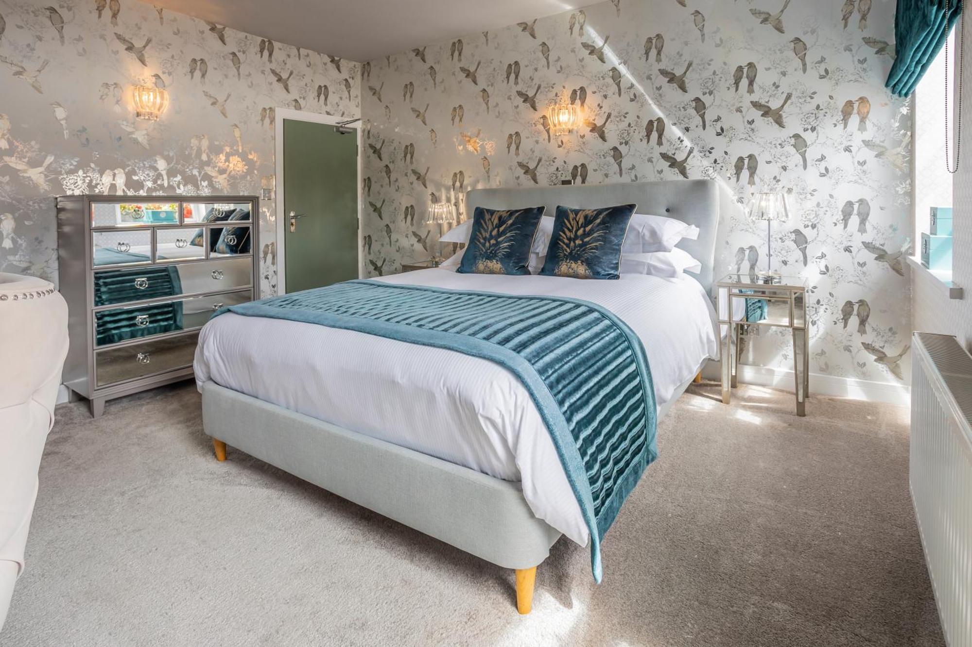 Georgian House Hotel 4*
